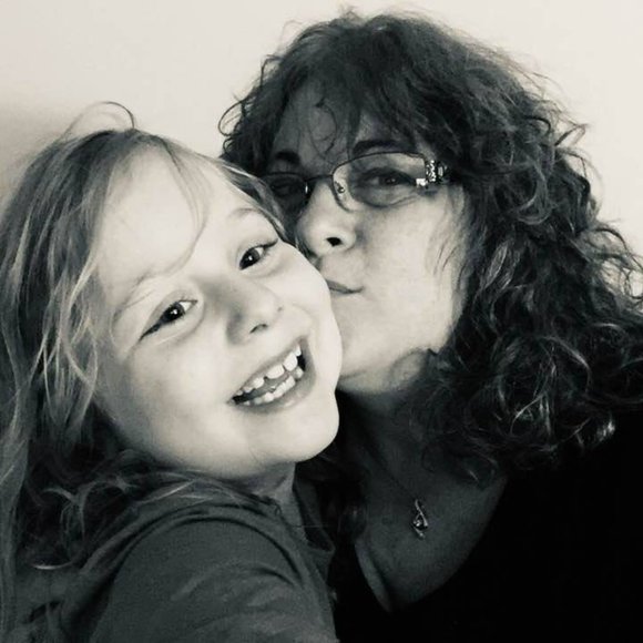 Meet your Posher, Gina - Picture 1 of 1